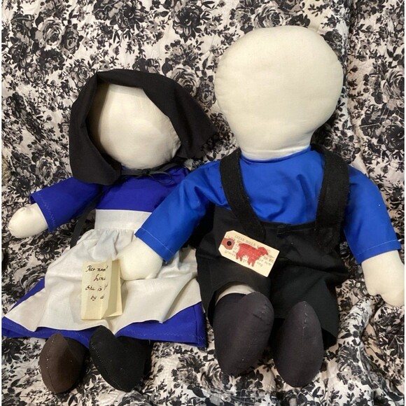 Faceless Handmade Amish Dolls Man & Woman in Traditional Amish Blue & Black - Picture 1 of 14